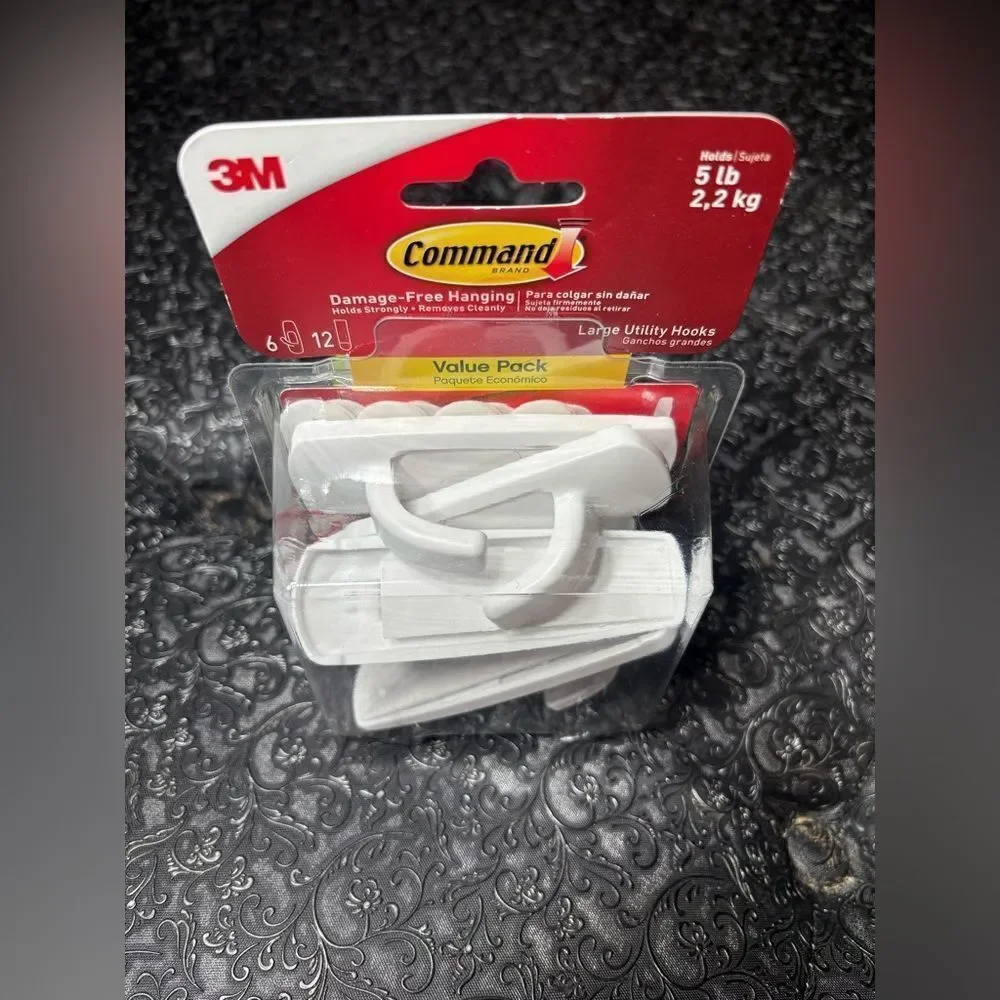 New! Command Large Utility Hooks 6 Hooks & 12 Command Strips Holds 5 lbs NIB